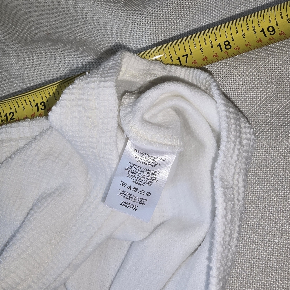 Ann Taylor Sz. XS White Textured Short Sleeve Top with Black Trim Preppy Casual - Picture 12 of 12